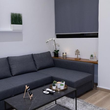 Cozyloft 2 Apartment Patras Exterior photo